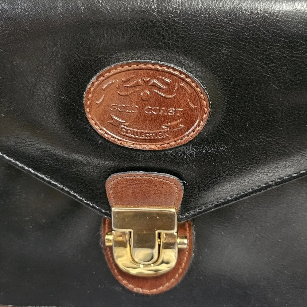 Gold Coast Genuine Leather Push Buckle Closure Clutch Handbag